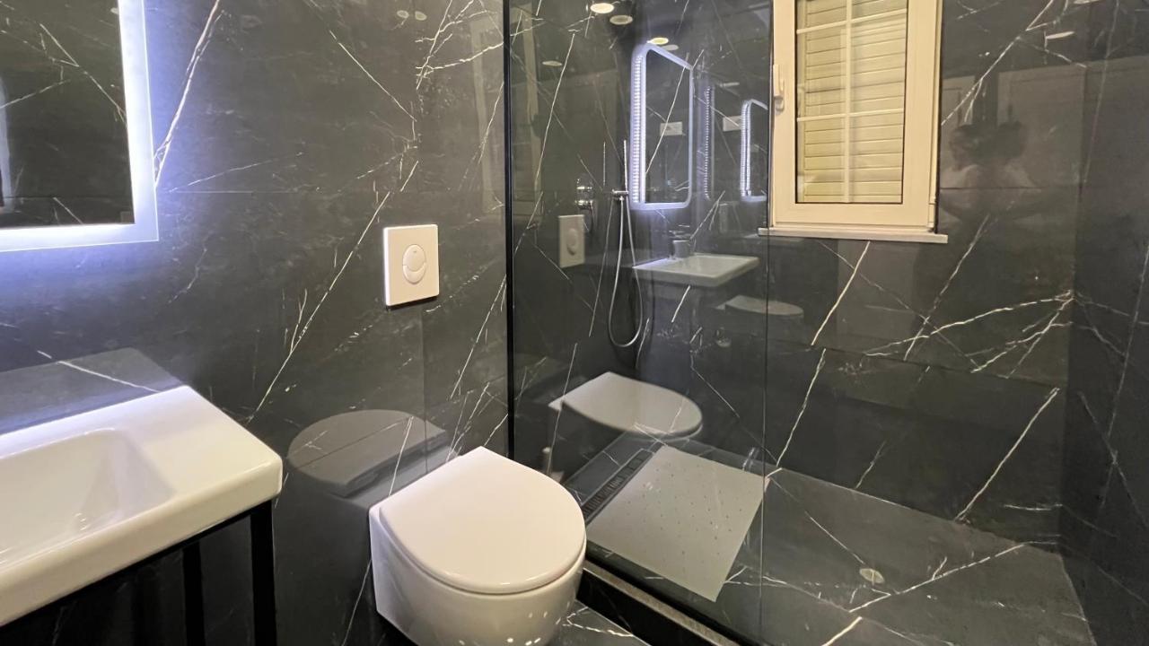 Vila 90 Boutique Hotel Tirana Buitenkant foto
